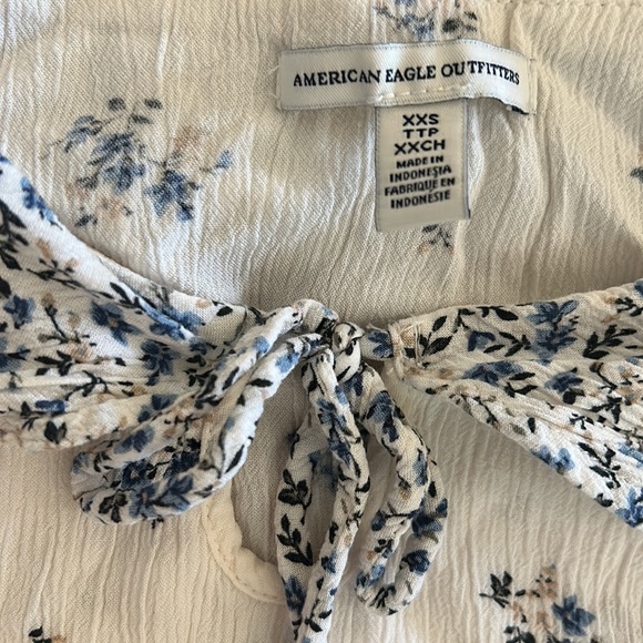 American Eagle outfitters XXS white blue floral tank - Picture 2 of 2